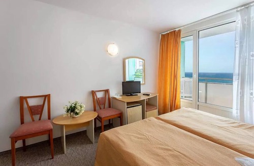 Saturn Hotel | Hotel Balada