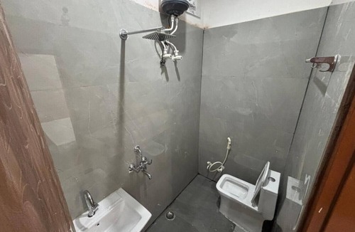 Vrindavan Hotel | Hotel Baldev Palace