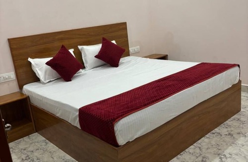 Vrindavan Hotel | Hotel Baldev Palace