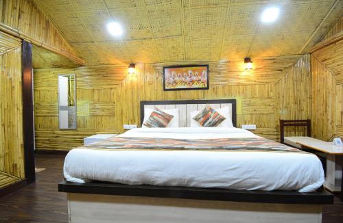 Durgapura Hotel | Hotel Bamboo Castle