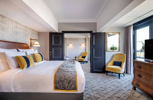 Postel Hotel | Hotel Barsey by Warwick