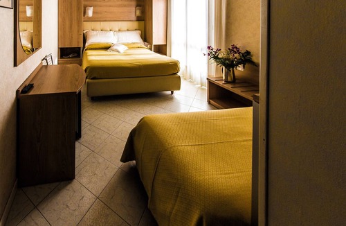 Sottomarina Hotel | Hotel Baviera