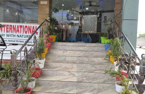 Agra Hotel | HOTEL BED & Room