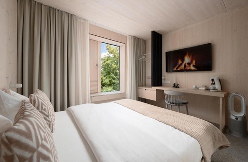 Ludwigsburg Hotel | Hotel Bergamo Modern & zentral in Ludwigsburg 24h Check in 3 Min zum Schloss nachhaltiges Hotel in Holzbauweise