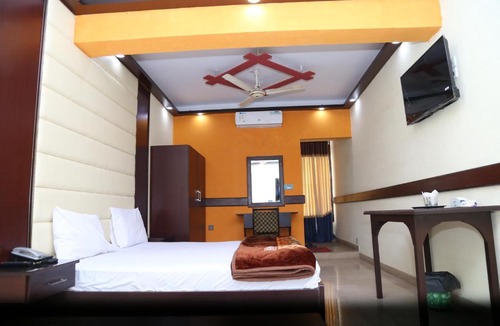 PECHS House | Hotel Best Inn