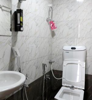 Bandra East Apartment | Hotel Bhagirath
