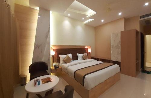 Kota Hotel | Hotel Bharat