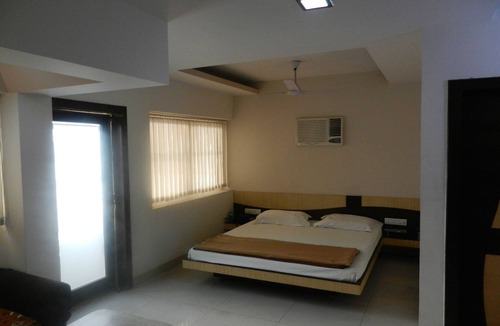 Neemuch Hotel | Hotel Bharat Palace
