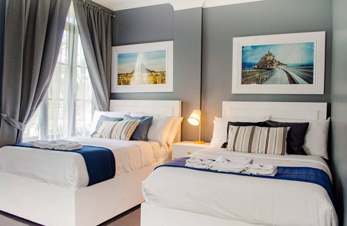 Plaridel Hotel | Hotel Bijoux