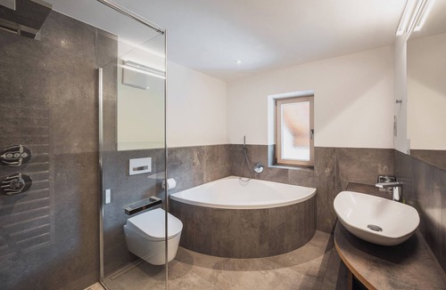 Albions Hotel | Hotel Bischofhof - Bistro Jasmin