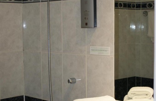 Marigny-Saint-Marcel Hotel | Hotel Blanc