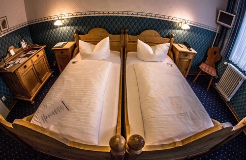Adenau Hotel | Hotel Blaue Ecke