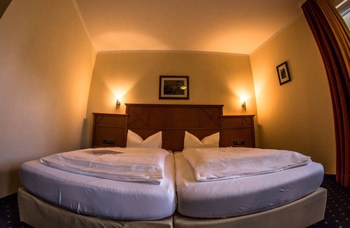 Adenau Hotel | Hotel Blaue Ecke