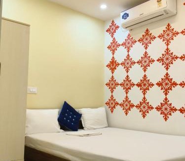 Chinar Park Hotel | Hotel Blossoms