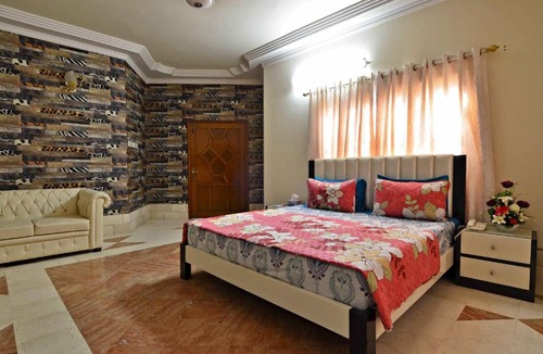 Karachi House | Hotel Blue Sky Executive