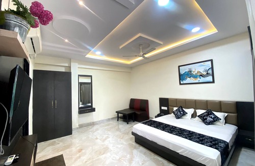 Sehore Hotel | Hotel Blue Star