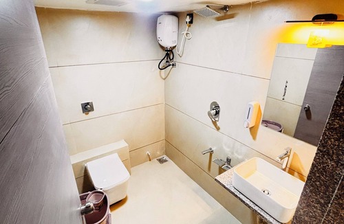 Vadodara Hotel | Hotel Bluzill