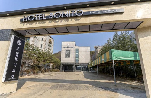Hwaseong Hotel | HOTEL bonito
