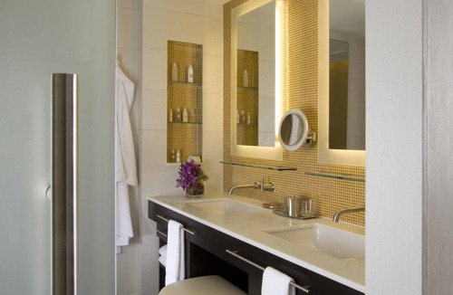 South Beach Hotel | Hotel Breakwater South Beach