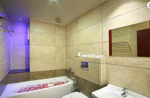 Nullatanni Hotel | Hotel C7 Munnar