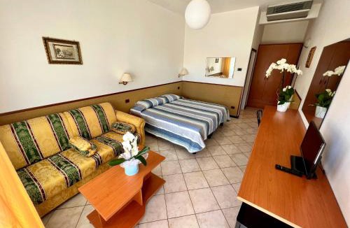 Misano Adriatico Hotel | Hotel Ca' Bianca da Paolino
