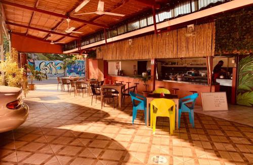 Jaco Hotel | HOTEL Cabinas JACOMAR