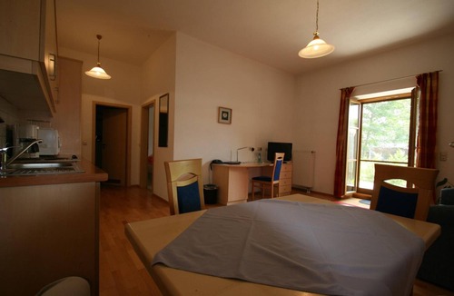 Egling Hotel | Hotel Cafe Hanfstingl