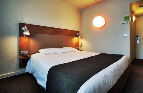 Chaville Hotel | Hotel Campanile Paris Ouest - Chaville