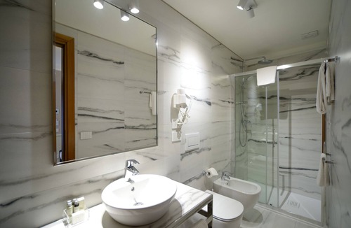 Conegliano Hotel | Hotel Canon D'Oro