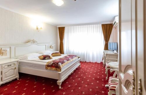 Miroslava Hotel | Hotel Capitol
