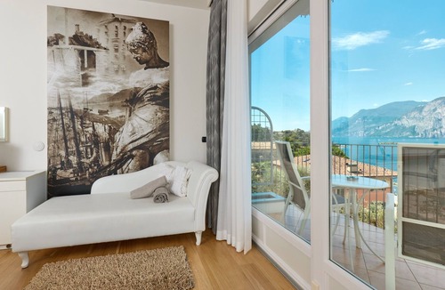 Malcesine Hotel | Hotel Capri