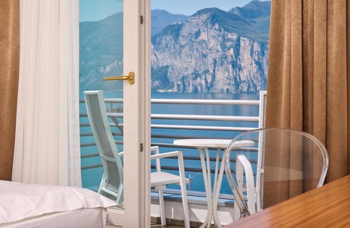 Malcesine Hotel | Hotel Capri