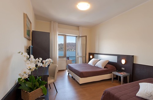 Feriolo Hotel | Hotel Carillon