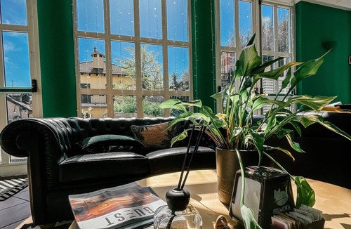 Brusimpiano Hotel | Hotel Caroline
