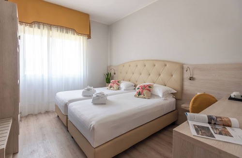 Castel San Pietro Terme Hotel | Hotel Castello