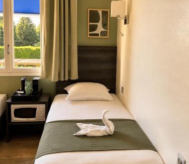 Vence Hotel | Hotel Cayrons Vence & St Paul de Vence