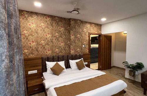 Indore Hotel | Hotel Central Point