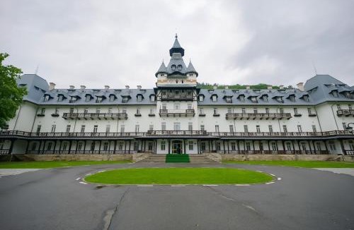 Calimanesti Hotel | Hotel Central