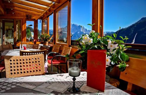Livinallongo del Col di Lana Hotel | Hotel Cesa Padon