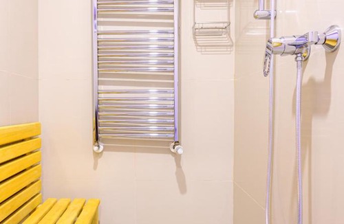 Dorobanti Hotel | Hotel Christina Plus