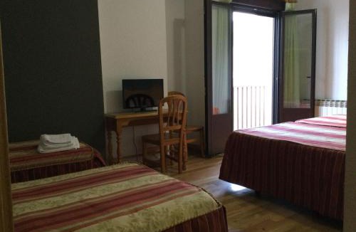 Candelario Hotel | Hotel Cinco Castaños