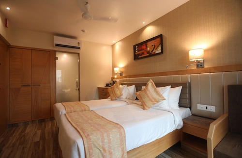 Jogeshwari West Hotel | Hotel Cliffton