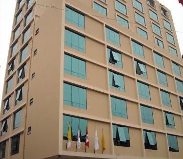 Cercado de Lima Hotel | Hotel Continental Lima