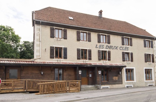 Bussang House | Hotel converted into a group B&B with 20 rooms and 18 bathrooms