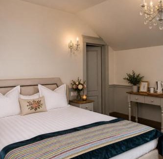 Maneciu Hotel | Hotel Coquette