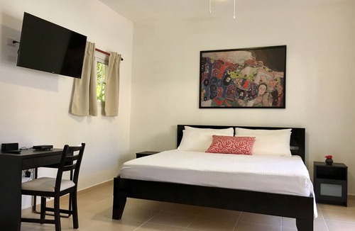 Playa Chiquita Hotel | Hotel Coral Blanco