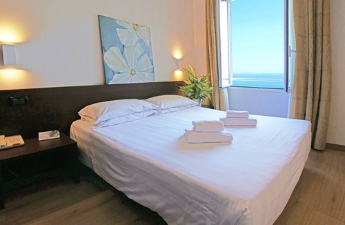 Imperia Hotel | Hotel Corallo