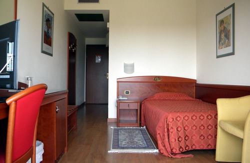 Caerano di San Marco Hotel | Hotel Corone