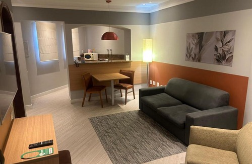 Gonzaga Apartment | Hotel Cosmopolitan Praia Flat