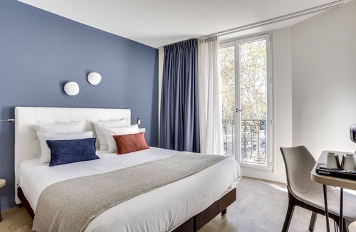 Cœur de Ville Hotel | Hotel Courseine